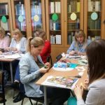 Kiedy dzieci się nudzą... są gazety do czytania i do zabaw kreowania